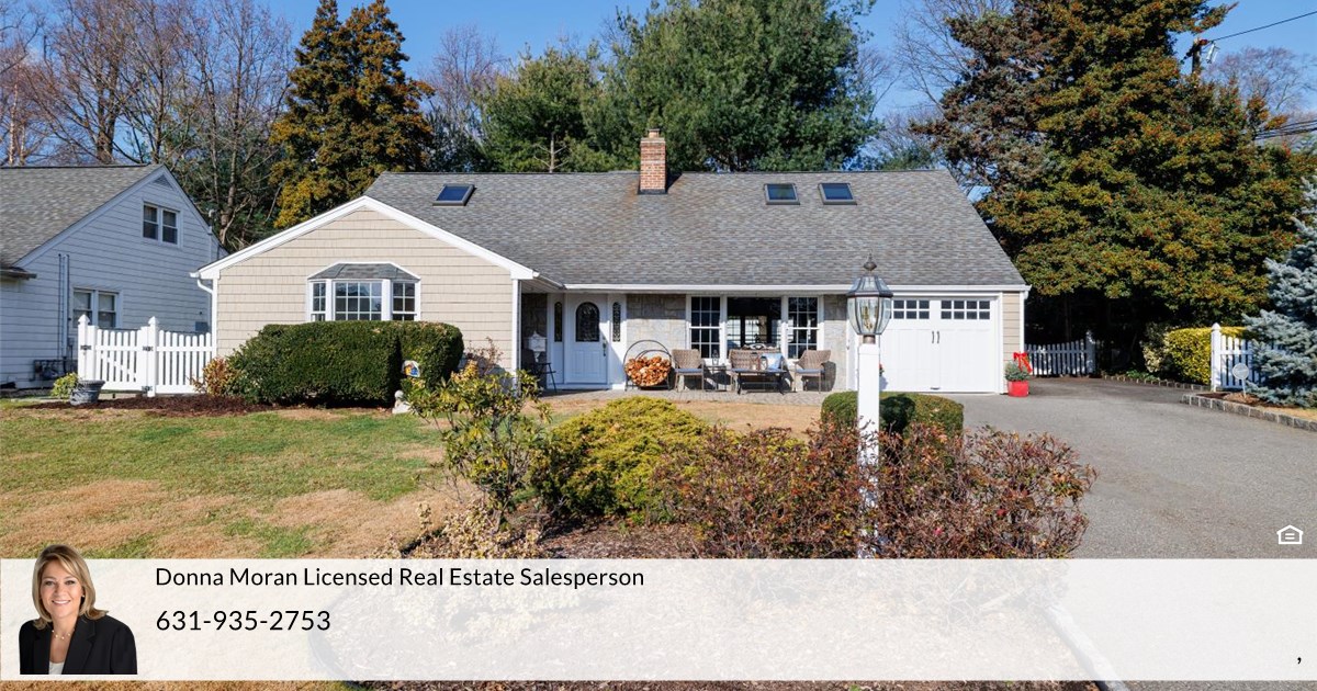 129 Rolling Hill Rd, Manhasset, NY 11030